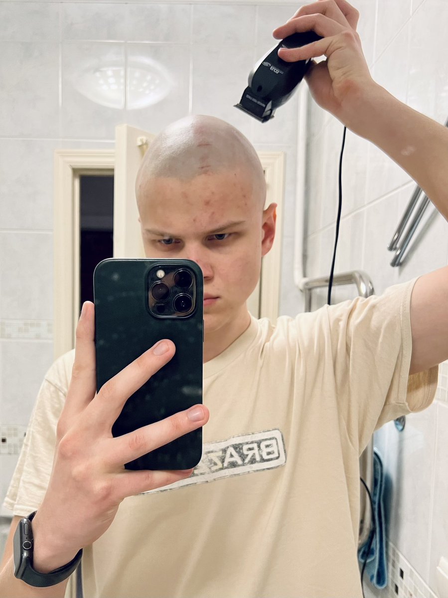 vladbearkly's tweet photo. That’s market shaved me bald…

So now broke = #BALD 

Some #BNB  for recovery 🙏🏻

0x701547c6bad31a1cc1047ea90da6b887fd88235b 
(BEP20)

Check out my #nft at https://t.co/mavsqdlVo0

#cz_binance #Binance  #crypto #BinanceChristmas #BinanceNFT #BinanceFutures https://t.co/CfwmEcyvKR