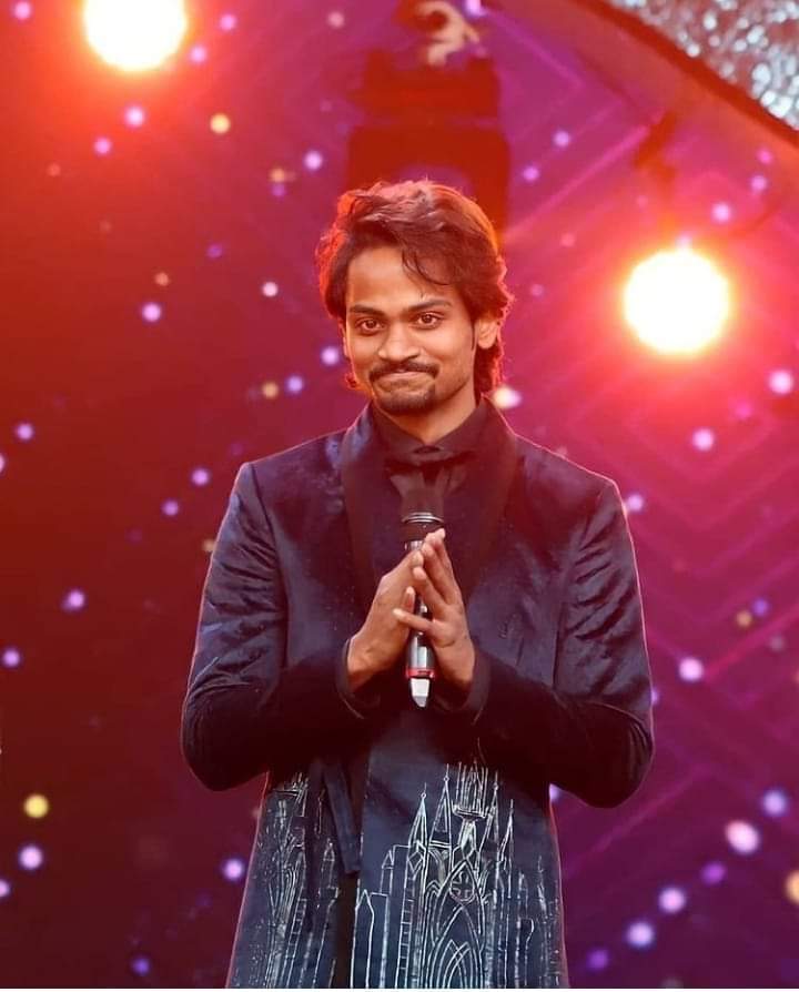 ShanudiehardF's tweet photo. King always king #PeoplesWinnerShannu https://t.co/qy69RSnDXE