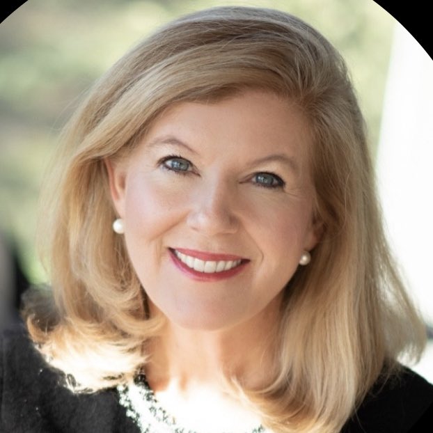 AnthonyTVNews's tweet image. 🚨NEW THIS MORNING: Governor-Elect @GlennYoungkin has chosen Aimee Rogstad Guidera to serve as the next Secretary of Education. She is currently the President of Guidera Strategy, and the former founder and chief executive of the Data Quality Campaign. @NBC12 

Pic: LinkedIn