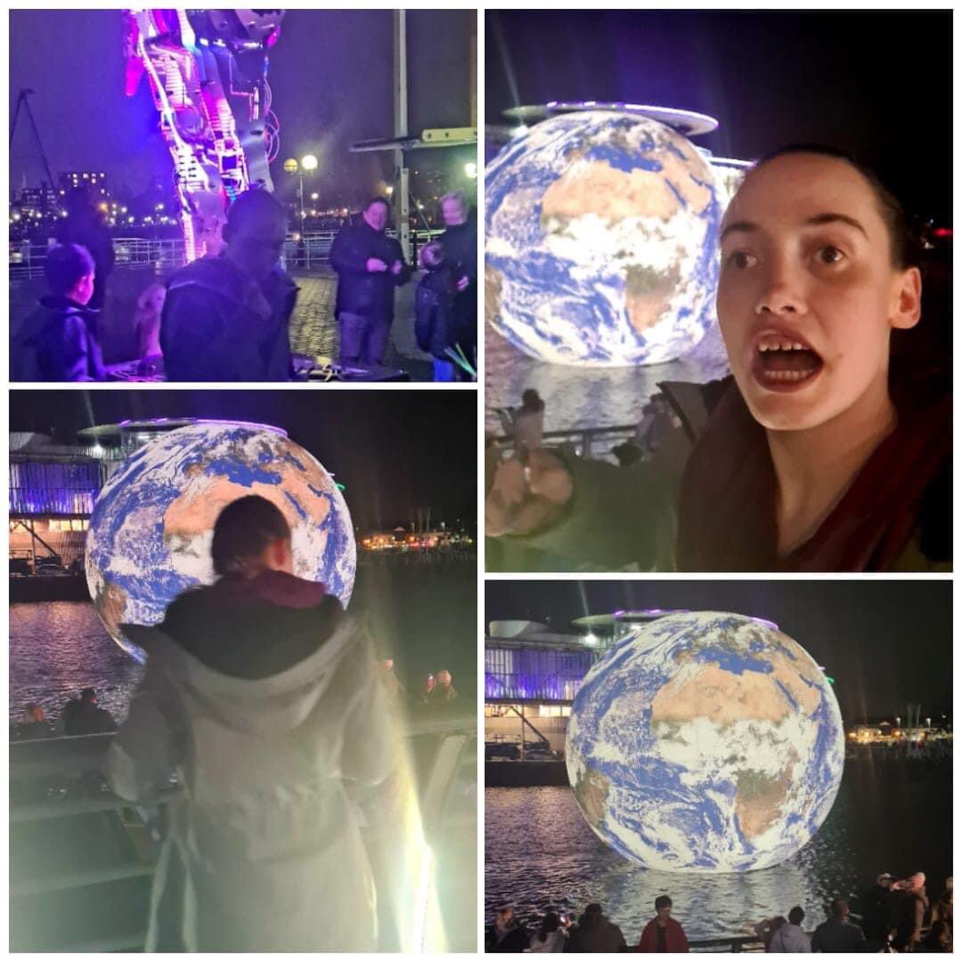 AspireSalford's tweet photo. Happy Monday ❄️
Claire has been up to more exciting adventures recently and had a great weekend visiting the light festival at Media City with Aspire Carer Laynie.
#supportinthecommunity #mediacityuk https://t.co/0A4YV6WFjr