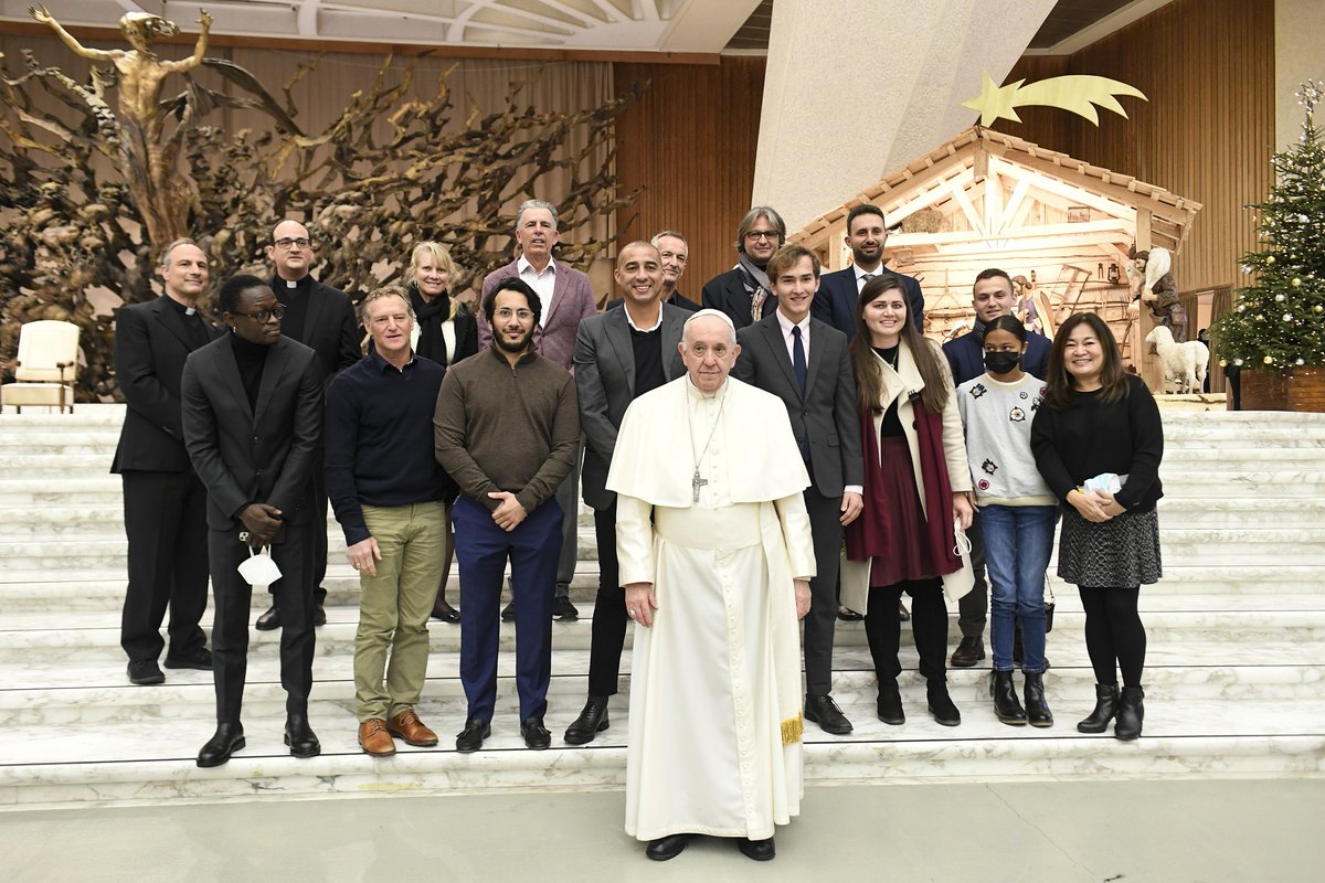sport4humanity's tweet photo. Special guests at Global Digital Community meeting in the #Vatican received blessings from @Pontifex at conclusion of the official GDC partnership launch between Sport for Humanity and @savethedream, with the support of @VaticanCultura https://t.co/IeuL4xagbL
