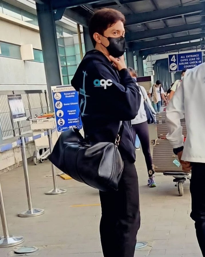 Lesleng04's tweet photo. Have a happy and safe vacation paps @aldenrichards02 ❣️

#ALDUBatADNRadiateLove https://t.co/rHXqDBCtr3