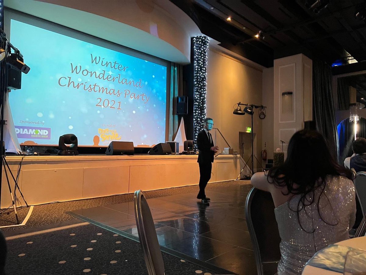 Sidley_OUAS's tweet photo. We like to say a huge 
THANK YOU to everyone who attended our 
Winter Wonderland Christmas Party on Saturday. 

We are delighted to announce that we raised over £16,000 which will go back to supporting bereaved families at their time of need. https://t.co/wSNm0OwPiG