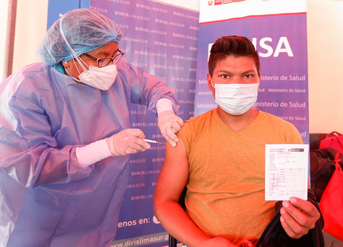 Minsa_Peru's tweet photo. #LaSaludEsTuDerecho ✨ | El #Minsa adelantó la aplicación de la dosis de refuerzo para todas las personas que tengan más de tres meses desde que recibieron la segunda dosis. https://t.co/cOkGtvZ6nm