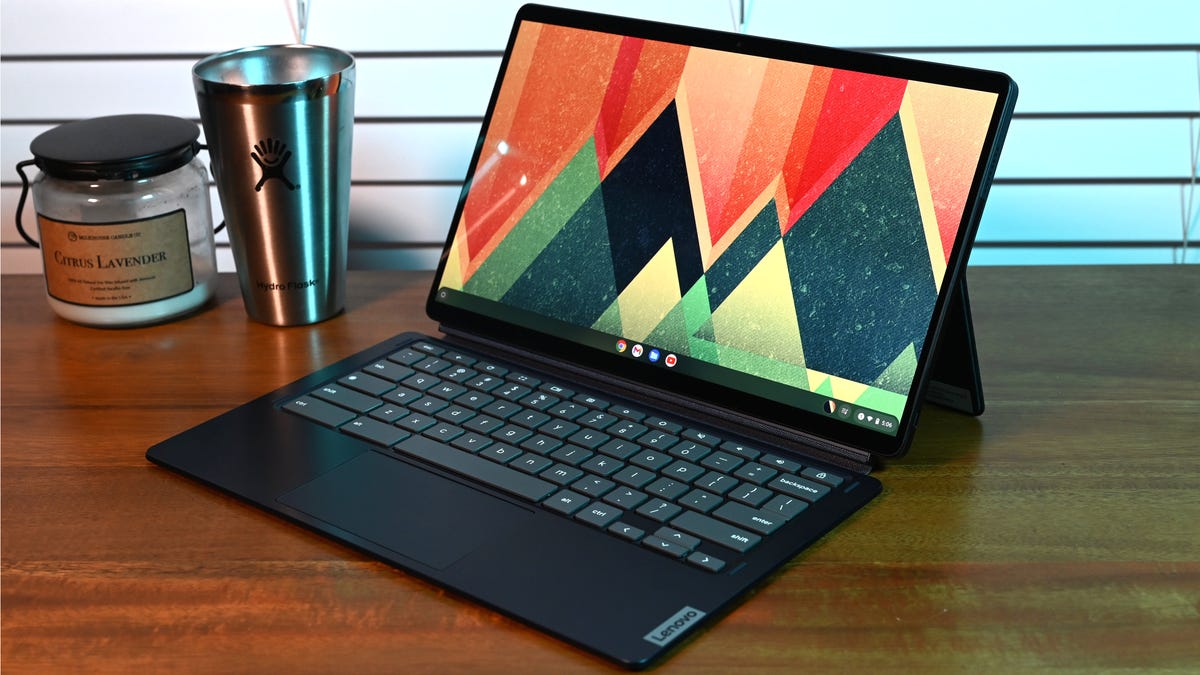 Lenovo's Duet 5 Chromebook Is an Exceptional Value With a Brilliant Screen