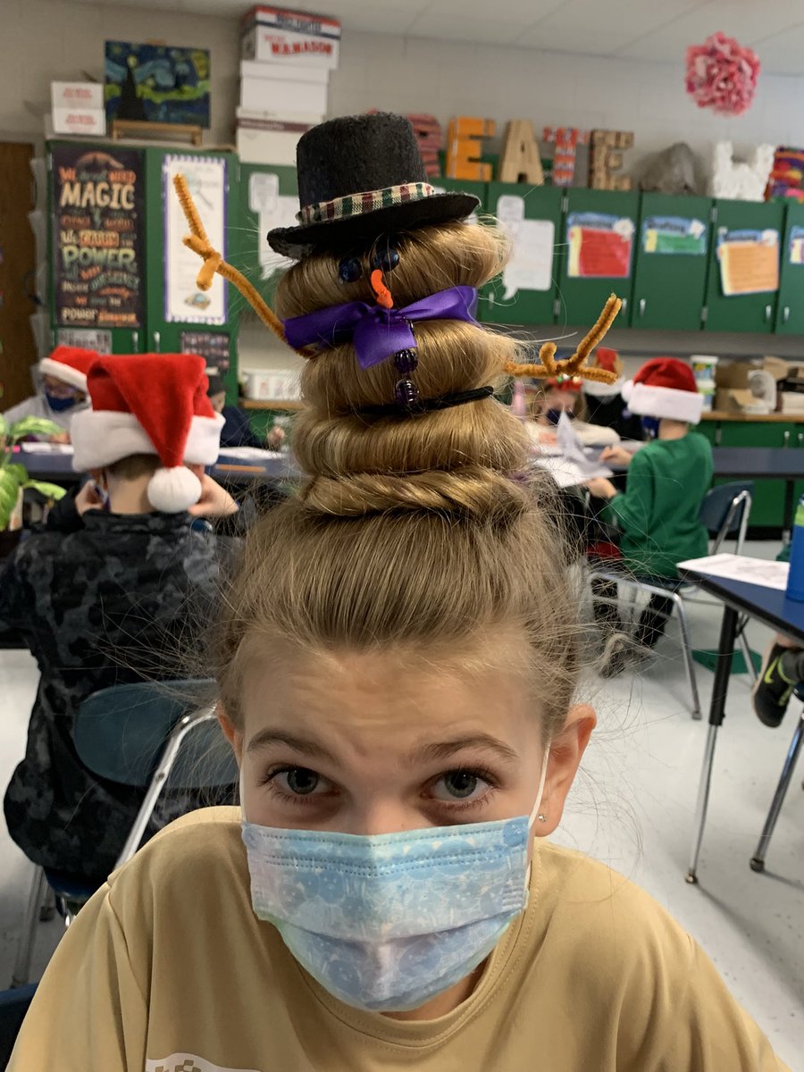 Now THAT is festive headwear! #festive