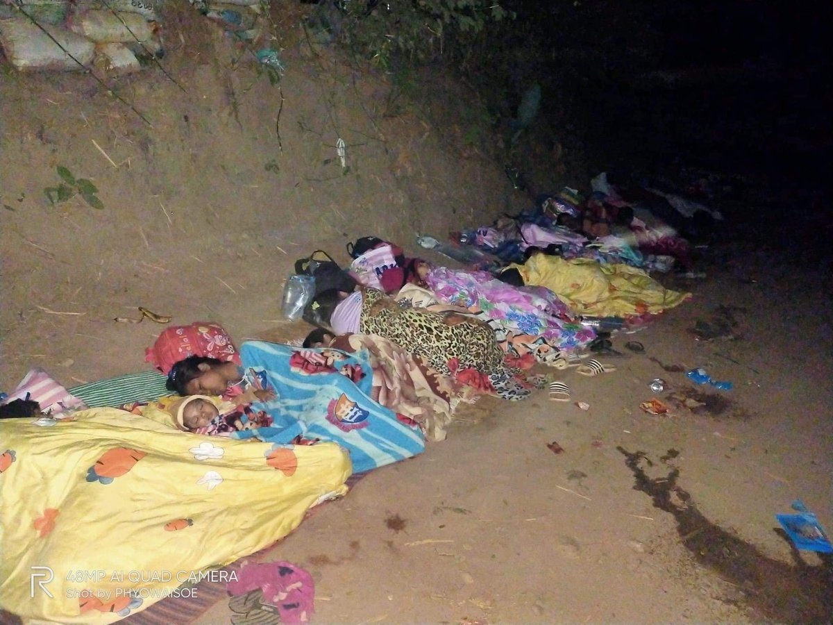 teeeapot's tweet photo. While the military tries so hard to show the world we’re going back to “normal” by reopening entertainment venues, forcing malls to open in big cities just for legitimacy, here is the reality at the borders. The escalation in Myanmar’s refugee crisis will soon be out of hand. https://t.co/u9hdaGPDDQ