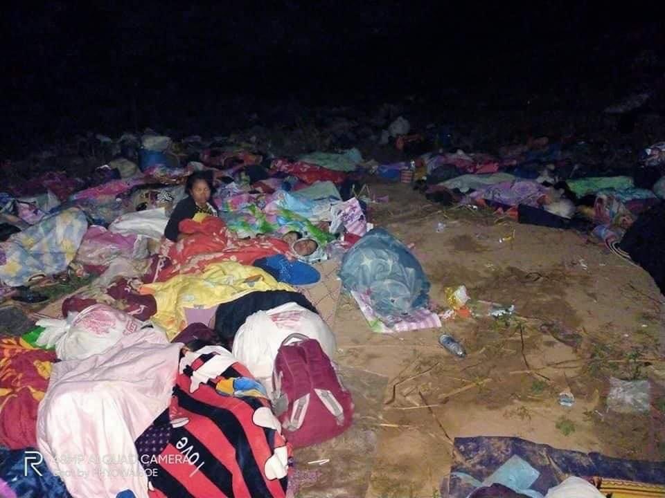 teeeapot's tweet photo. While the military tries so hard to show the world we’re going back to “normal” by reopening entertainment venues, forcing malls to open in big cities just for legitimacy, here is the reality at the borders. The escalation in Myanmar’s refugee crisis will soon be out of hand. https://t.co/u9hdaGPDDQ