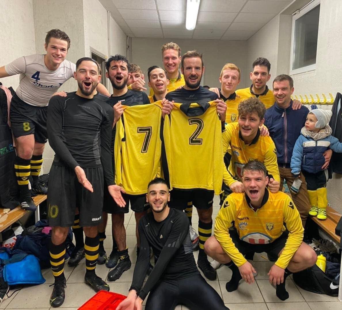 LigueFootLFPL's tweet photo. [5e tour de la Coupe des Pays de la Loire @KonicaMinoltafr]

🏆 Le dernier week-end de compétitions en 2021 a été riche en surprises en Coupe des Pays de la Loire #KMCL. Retrouvez sur notre site notre résumé le plus exhaustif possible et bravo à tous 👏 ➡ https://t.co/jjIvOsmWbS https://t.co/04uvzEgZMW