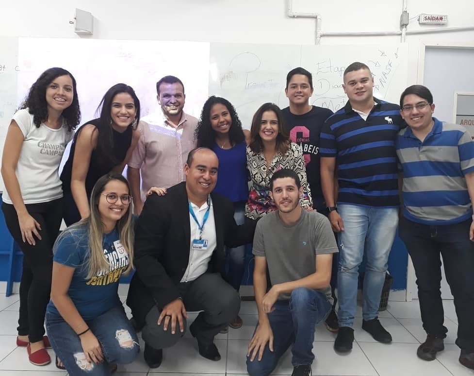 JorgeLutif's tweet photo. Caramba. Lembra da foto anterior da 8MA ? Já tinha um montão de aprovados no Exame CFC. Agora transbordando de alegria pois na 8NA tivemos mais e mais aprovados sem ainda nem ter concluído o curso. #amoquefaço https://t.co/4rt4b2qi3D