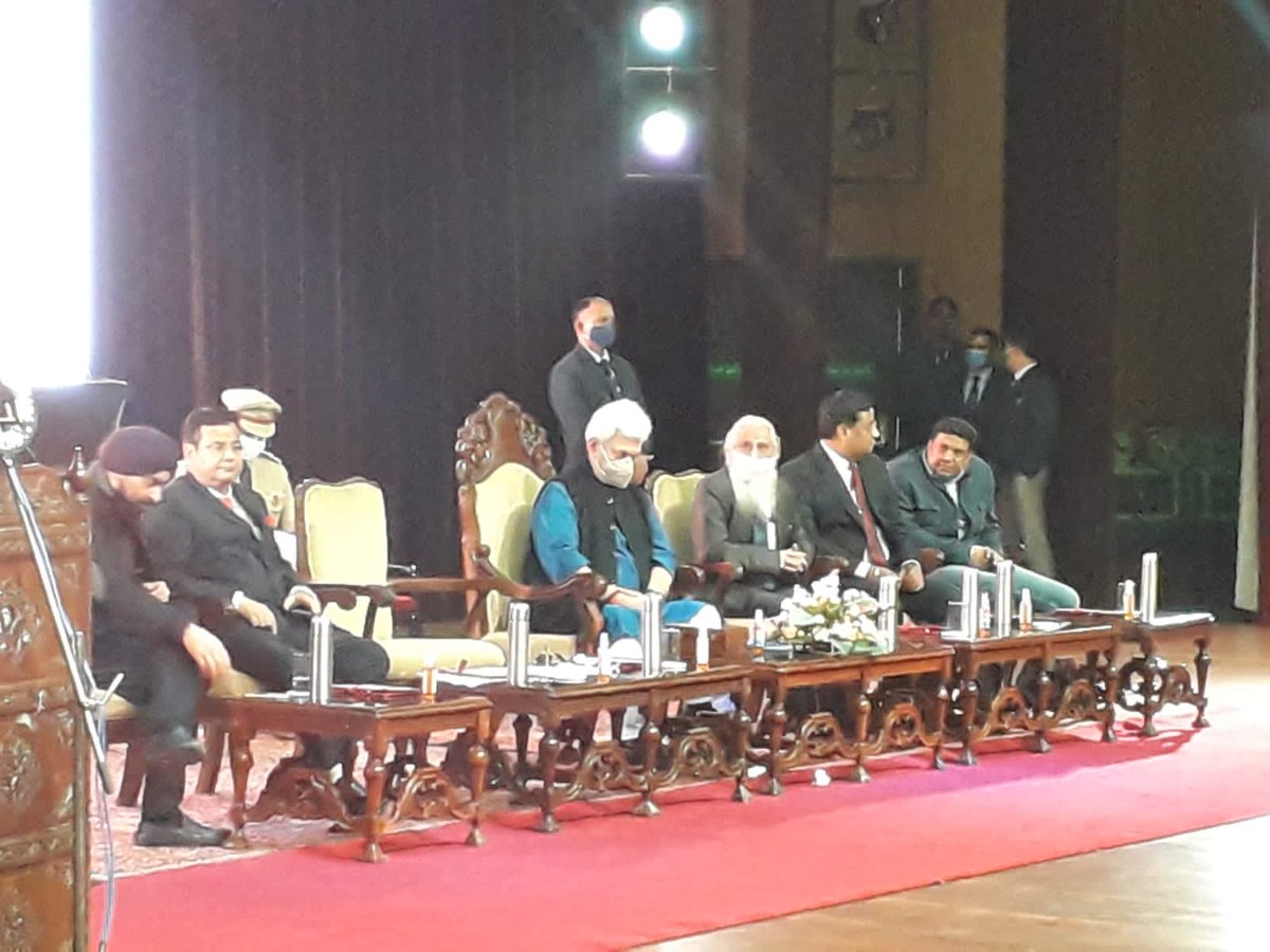 adsahasrabudhe's tweet photo. Launch of happiness app by Hon. Lt Governor of J and K Shri Manoj Sinha. https://t.co/xvrCL18qS0