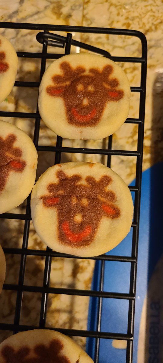 NFTJAM99's tweet photo. What do you guys think of my cookies? #nfts #cookies #NFTCommunity #Christmas https://t.co/j07rA2K1Pb