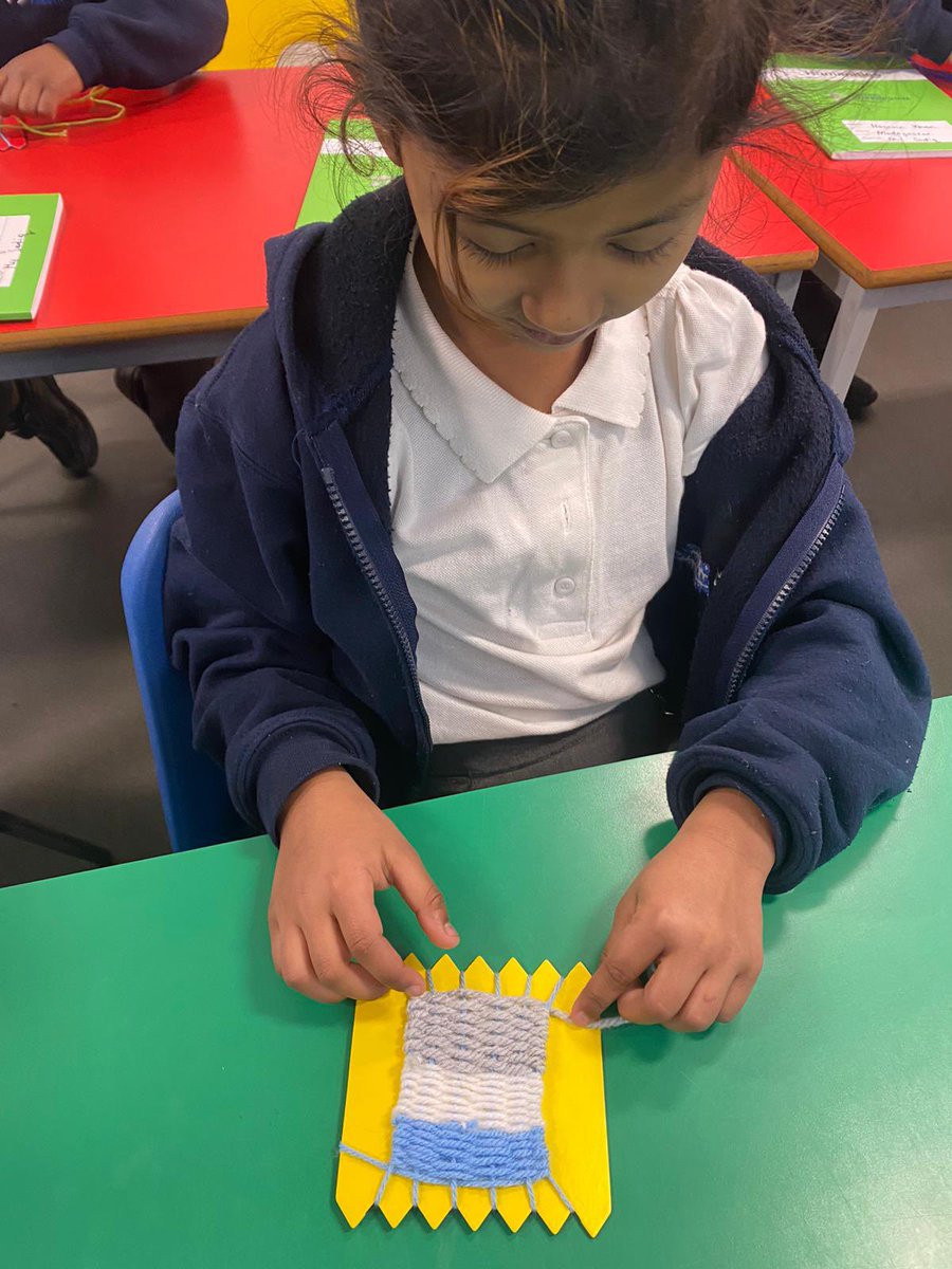 dmn_ks1's tweet photo. KS1 using their weaving skills to make baskets and mats to represent the seasons. #achievement @dixonsmnp https://t.co/uL9h7RL0C7