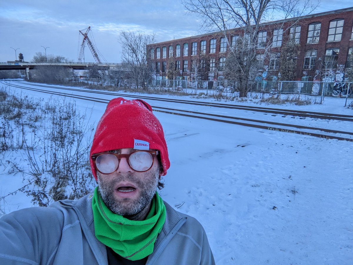 aserlich's tweet image. And so commences the winter of hope and despair #exerciseoutside -13c #polisciruns