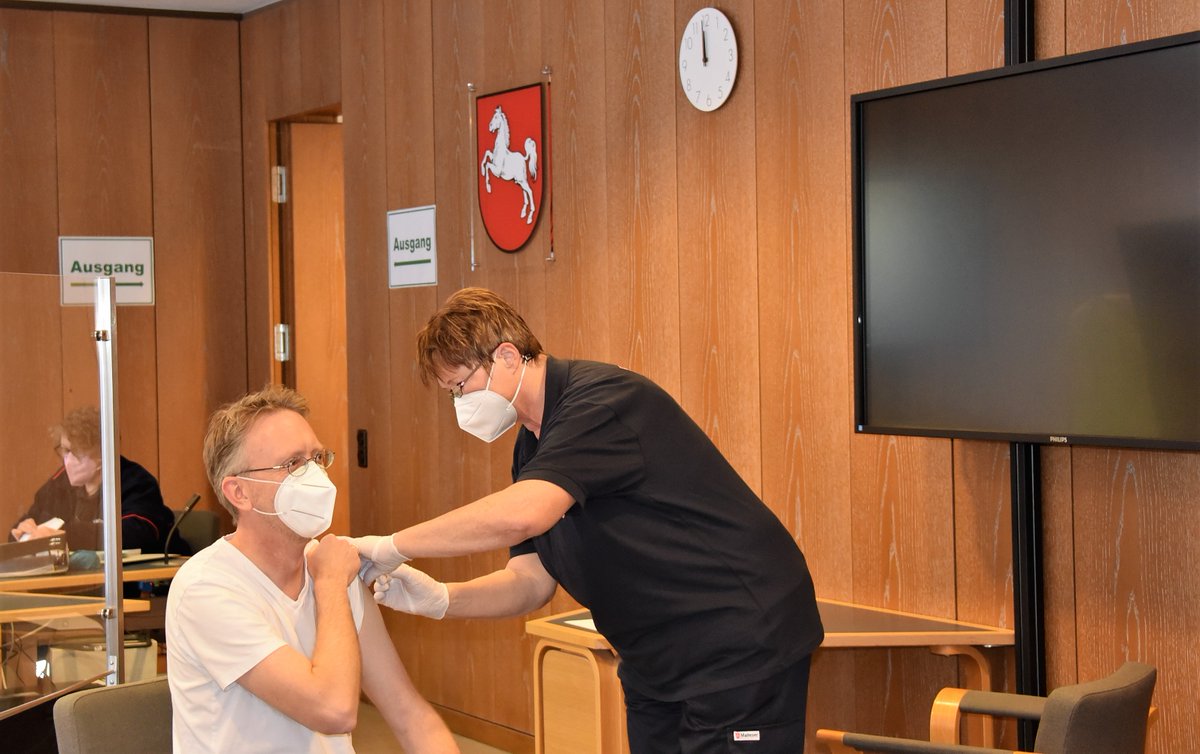 Oberlandesgericht Celle tweet media