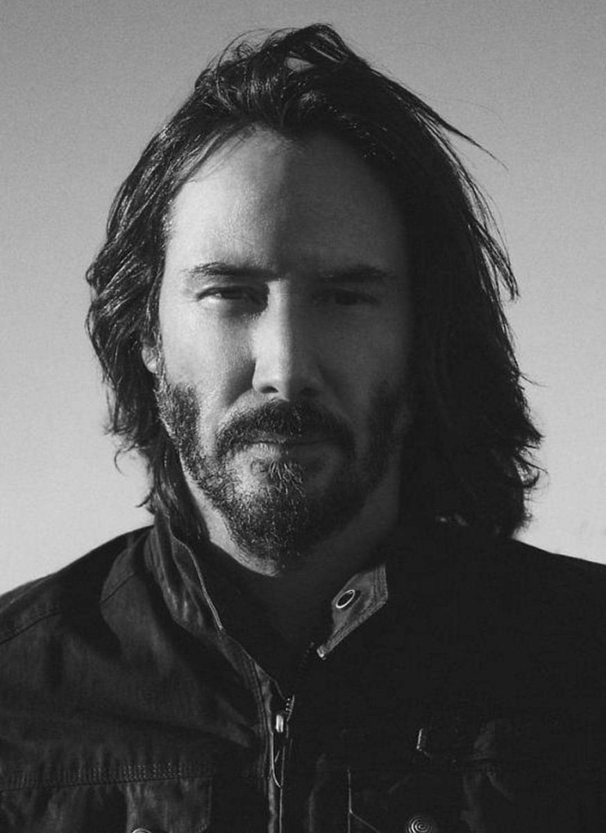 "Si has sido brutalmente quebrantado, pero aún tienes el coraje de ser amable con otros seres vivos, entonces eres un loco con el corazón de un Ángel"

Keanu Reeves
