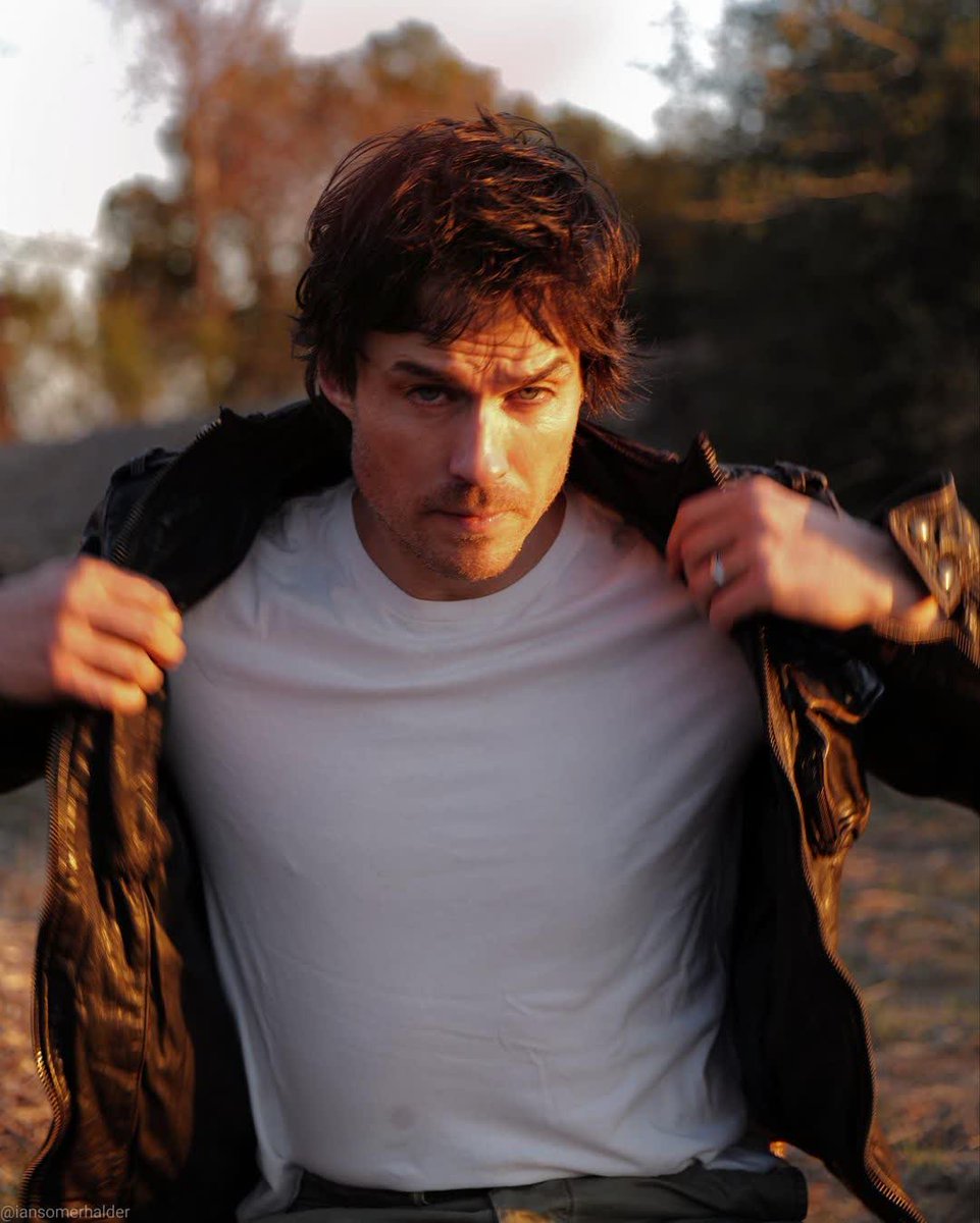 somerholic's tweet photo. Ian Somerhalder 🔥

📸: Nikki Reed https://t.co/QBoc8bQPiS