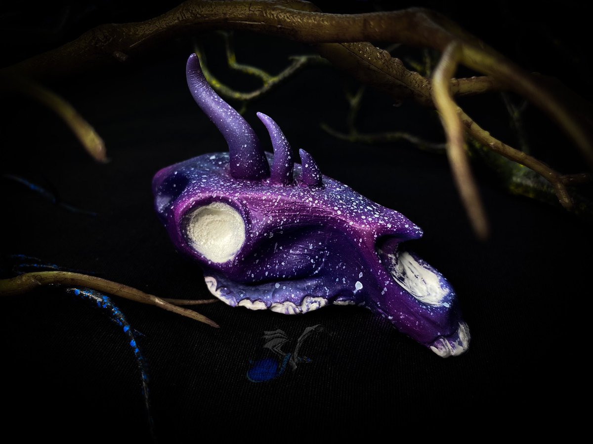 owllyn_workshop's tweet photo. 🤍

#skulls #handmade #fantasy #craft #sculpture #unicorn https://t.co/VZ3M1u0751