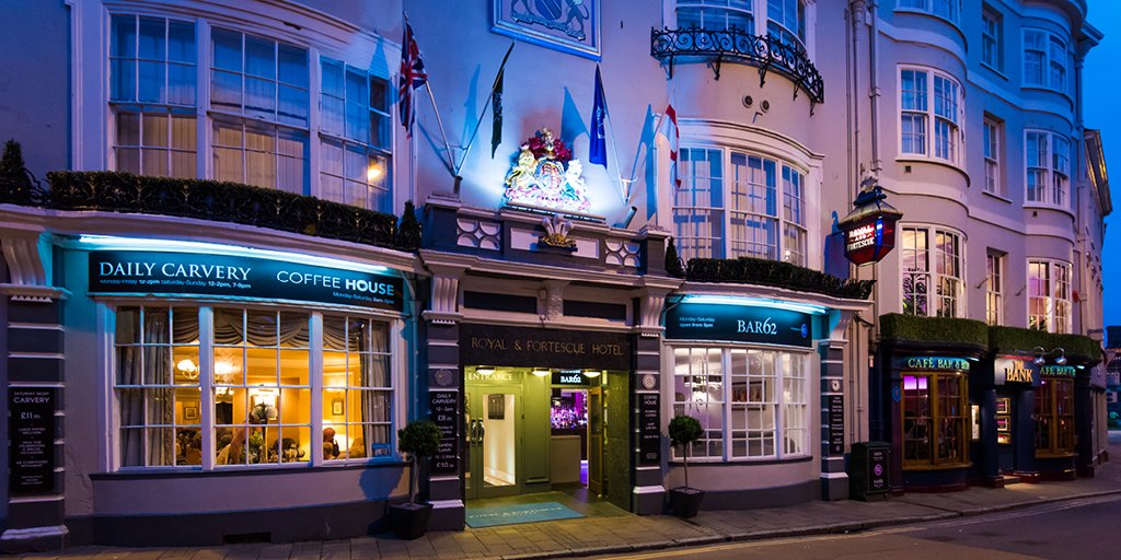 10% EARLY BIRD SALE NOW LIVE 🐦 

Let's make 2022 the best year yet, and what better way to do that than booking yourself a luxury getaway to The Royal &amp; Fortescue Hotel?

 👉royalfortescue.co.uk/offers/early-b…