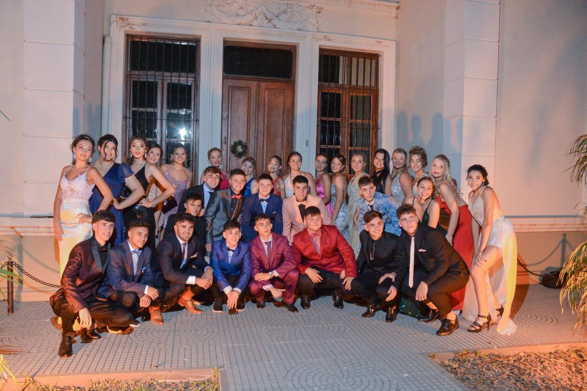 nos egresamos🎓    18D🥺❤