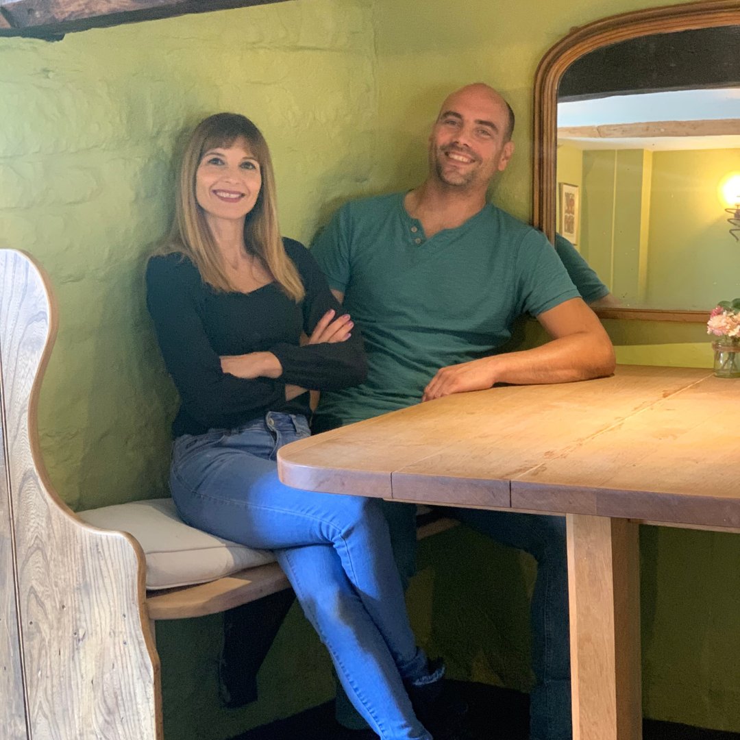 InnKingsdon's tweet photo. The Kingston Inn is hosted by Adam and Cinzia, who bring a wealth of experience and smiling faces. 🍷

Drop in and meet the team! ✴

#teamwork #visitsomerset #somerset #placestovisit #accommodation #thingstodoinsomerset #dinewithus #christmas2021 #kingsdoninn #awardwinning https://t.co/rawv8DVWZL