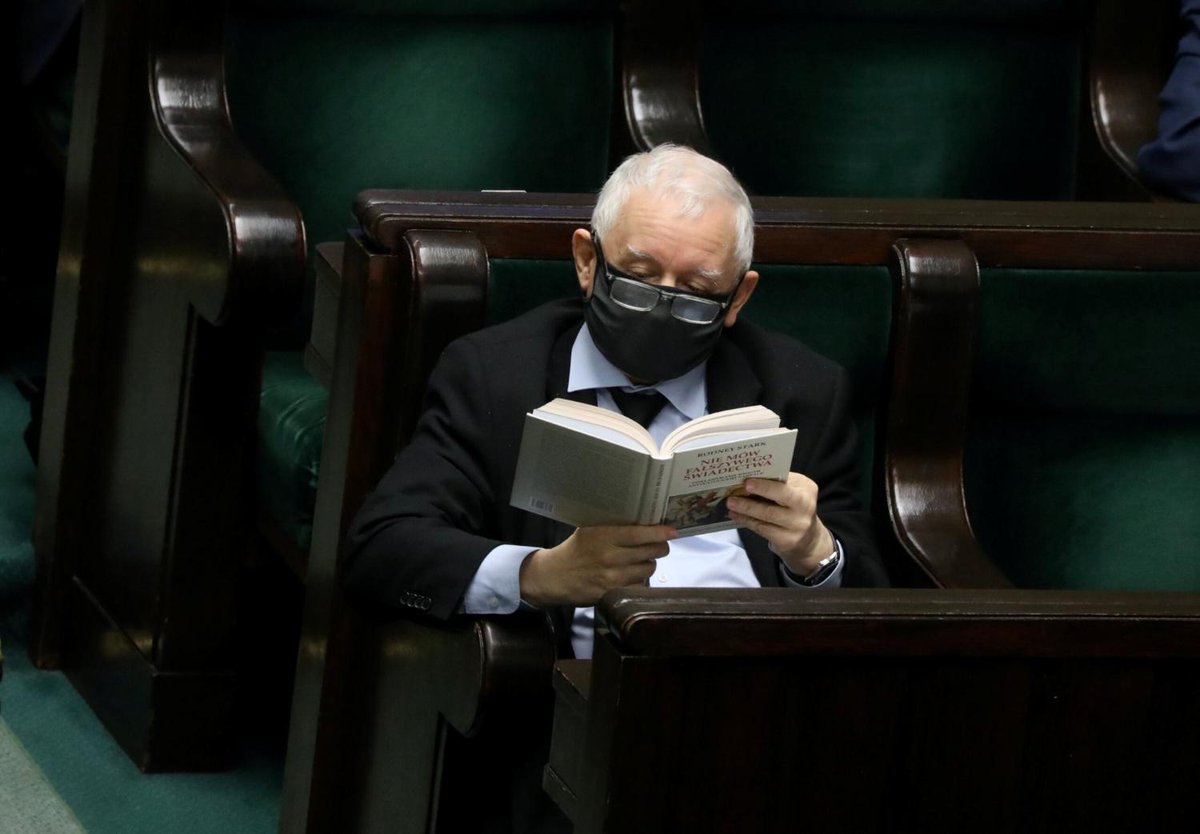 oko_press's tweet image. Jest podstawa programowa do przedmiotu “historia i teraźniejszość”. To zbiór obsesji PiS #podstawaprogramowa @ZNP_ZG #historia 
oko.press/jest-podstawa-…