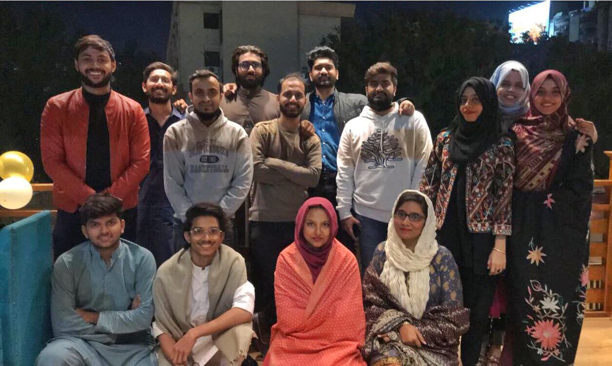 Strugbits_'s tweet photo. Office Dinner ‘21 ✨

#farewelldinner #gettogether #officedinner #office #collegues #family #team #Strugbits https://t.co/ggs0D9qd25