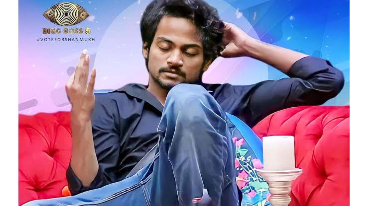 narendra_brro's tweet photo. KING IS ALWAYS KING ...WITH TROPHY OR WITHOUT 😎😎💯👑

#PeoplesWinnerShannu
#shannu_7 https://t.co/01nuGg3jKU