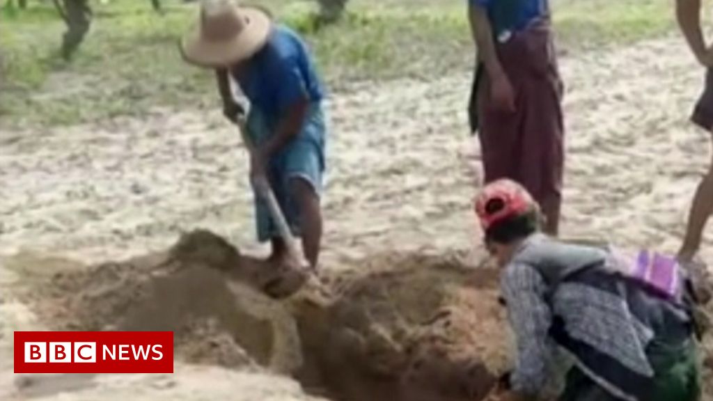 KenRoth's tweet photo. The Myanmar military murdered "at least 40 men" in July. "Soldiers rounded up villagers before separating the men and killing them." Most "were tortured first and buried in shallow graves." -- BBC investigation. https://t.co/7TwBu3NBIo] https://t.co/KUQdTp7IZE