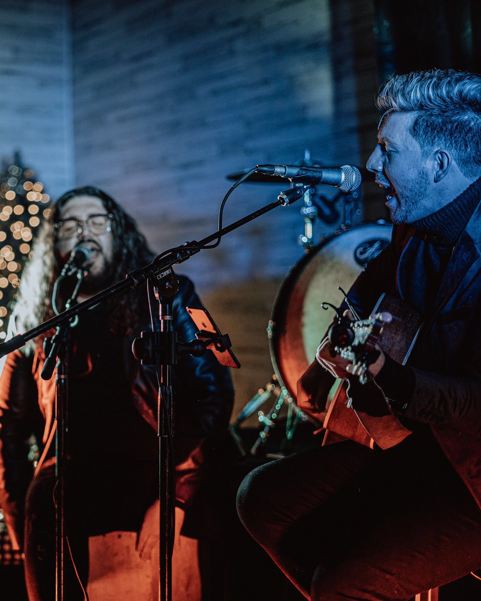 therealcbf's tweet photo. Photo dump from our first show back! Our VIP #HopeforChristmas event was such an incredible night! It was an intimate gathering of loving friends &amp; fam that came to celebrate our first of many many nights back.

Can’t wait to see the rest of y’all real soon🙏🏼

📷 @CharlesKinder https://t.co/F2O7t8n7qq
