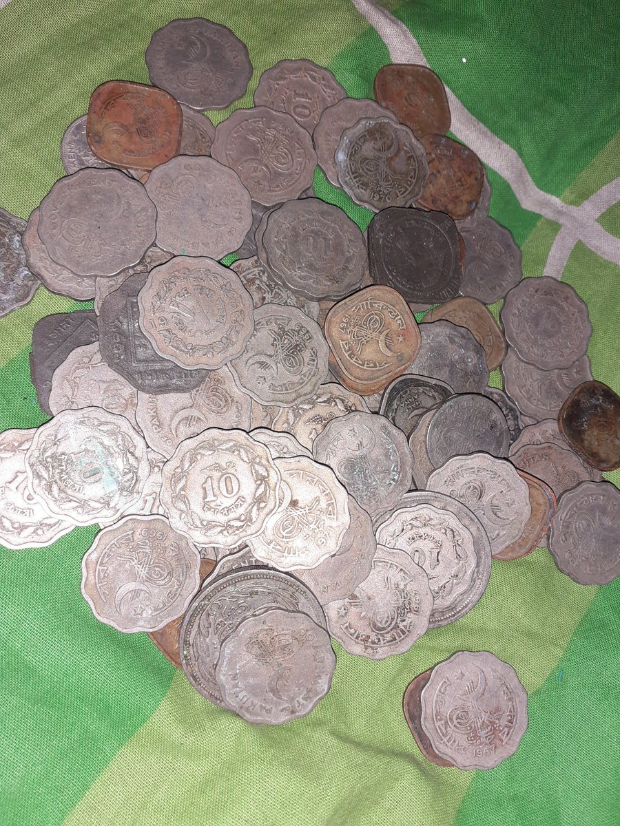 Rone08367221's tweet photo. There are old coins from 1912 to 1969.  (India) (Pakistan) and (British East India Company) currencies, willing to sell
✆ +8801316322737 https://t.co/zX04U7bJjl