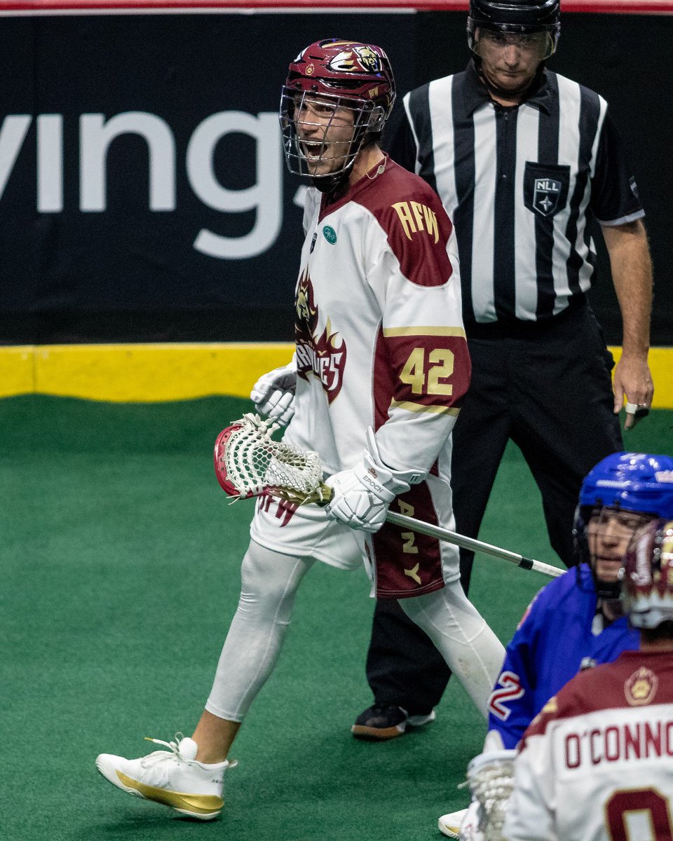 signaturelax's tweet photo. 🚶‍♂️ Walking into the new week after a big NLL weekend like...

(📸: NLL x Andrew Kew)

#SignatureLacrosse #NLL #LaxIsBack #SignaturePro https://t.co/SpQzox0e63