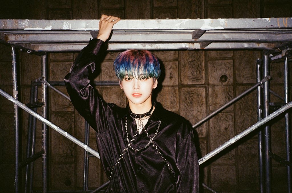 SHJniverse's tweet photo. [🪐] 211220 SHJ has updated his profile picture #SHJniverse https://t.co/b6RBpkeTQA