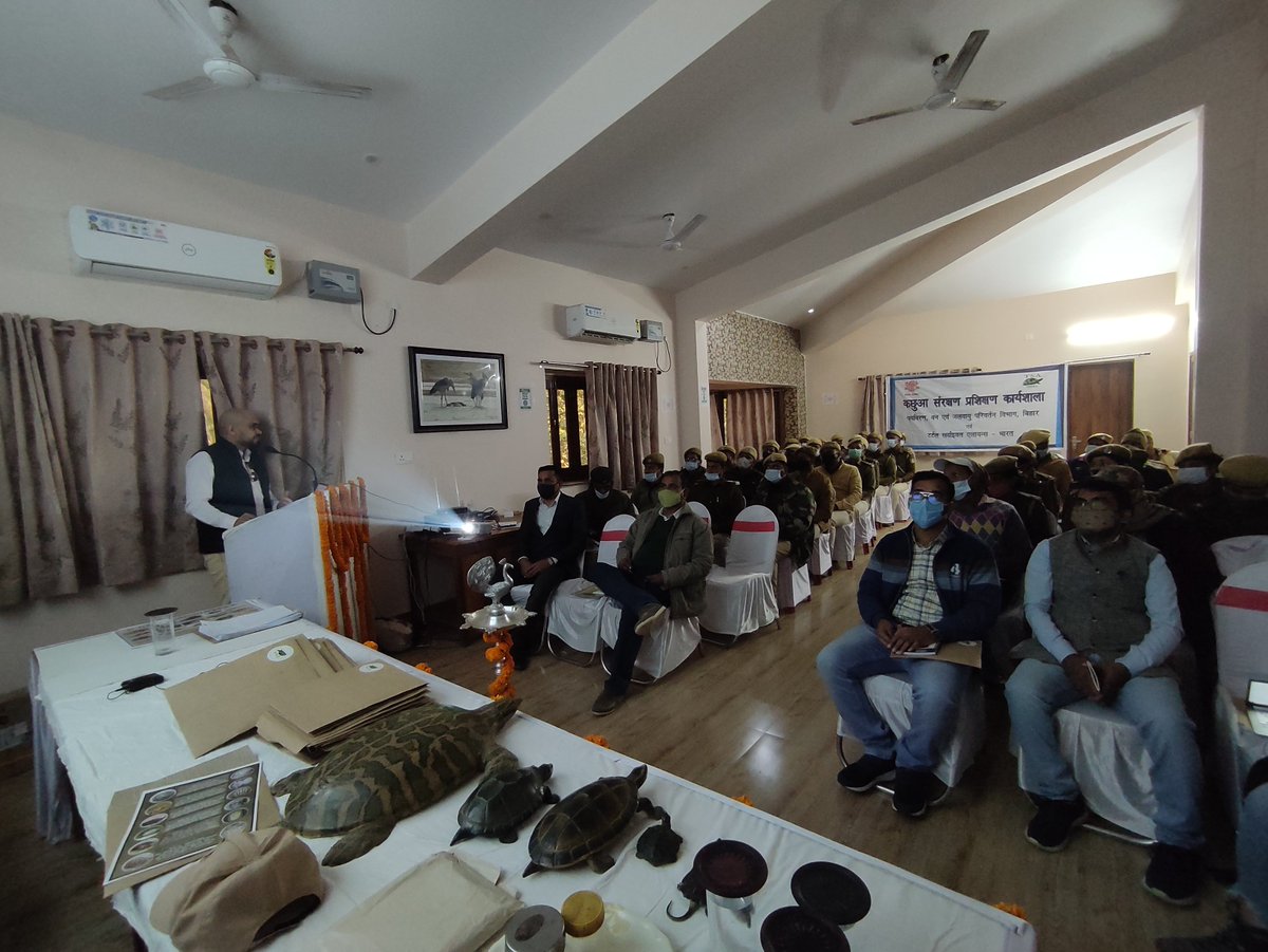vgds_dolphin's tweet photo. Forest staffs from 5 forest divisions received a full day training on Turtle conservation by @TSAINDIAPROG. Participants learnt identification, husbandry, handling, classification and rescue operations. @DEFCCOfficial @DipakKrIAS @moefcc #turtles #wildlife #nature @TurtleSurvival https://t.co/P6G8gSrgnv