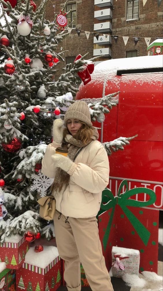 pradasunset's tweet photo. five days to go 🧣🎄 https://t.co/nMcTHd5Klj
