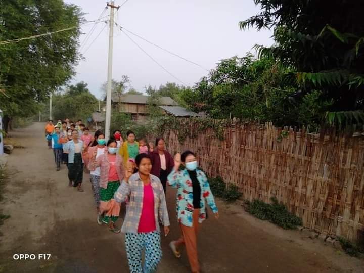 Chanapai247's tweet photo. Being in their school ages , Gen alphas from #YayKyiPin village of Yin-Mar-Pin township never hesitate to protest against junta SAC .
#HelpMyanmarIDPs
#Dec20Coup
#WhatsHappeningInMyanmar https://t.co/MhybqUoDSf