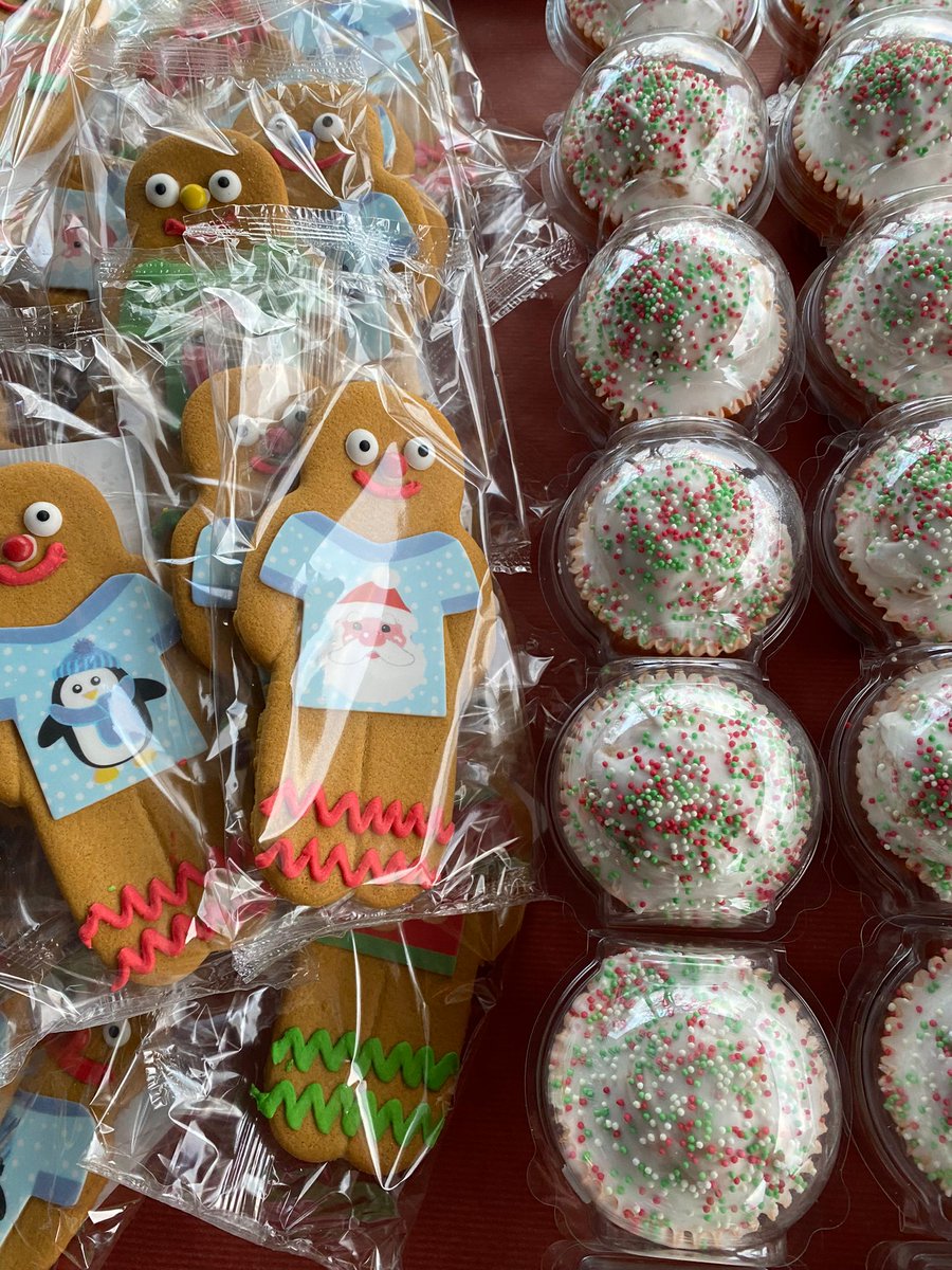 brometptfa's tweet photo. We are very grateful to all the generous companies who supported our Breakfast With Santa @Wenzelsthebaker @Tesco and Friends Estate Agents! You helped bring some magic to the children of Bromet school today! https://t.co/NdPz319wVi