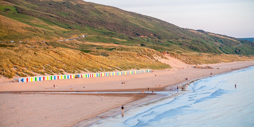 Don't forget you can save 10% off your next break when you book before the 31st of January! ✨ 

👉 Bed &amp; Breakfast from just £34.20 per person per night 
🔗 royalfortescue.co.uk/offers/early-b…