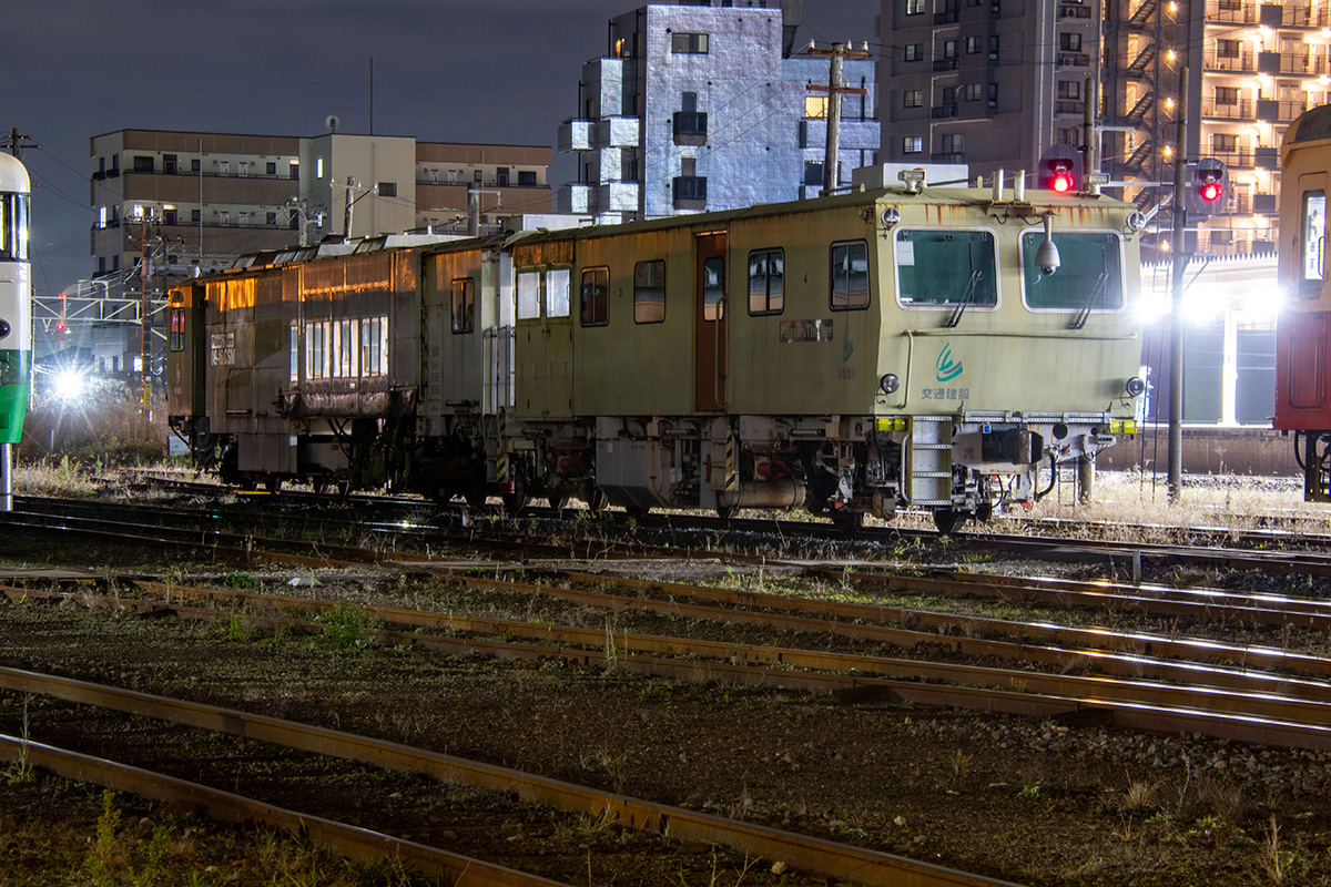 2021年12月20日 小湊鐵道 Plasser&Theurer製マルチプルタイタンパー 09