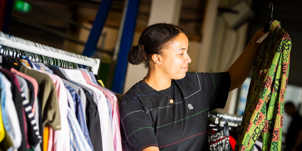 University of Derby Volunteering (@derbyunivol) on Twitter photo Fashion Volunteering Opportunities!🤩
@WhiteRoseFashion are looking for volunteers to help with: E-commerce, upcycling and repairs, social media/marketing and donation sorting
Find out more/apply: ow.ly/vJYp50Hfl5Y
<a href="/derbyunicareers/">University of Derby Careers</a> <a href="/derbyunistudent/">Derby Uni Students</a> Fashion Volunteering Opportunities!🤩
@WhiteRoseFashion are looking for volunteers to help with: E-commerce, upcycling and repairs, social media/marketing and donation sorting
Find out more/apply: ow.ly/vJYp50Hfl5Y
<a href="/derbyunicareers/">University of Derby Careers</a> <a href="/derbyunistudent/">Derby Uni Students</a>