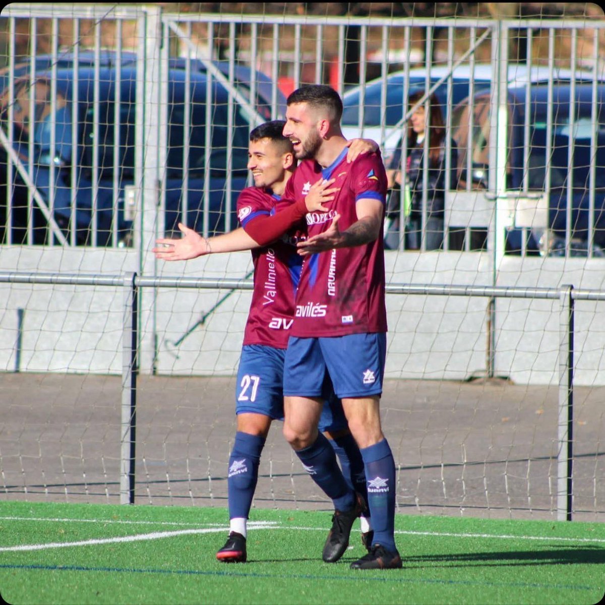 SDNavarroFCofi's tweet photo. ¡Vamos #NavarroCF! ⚽️ 🔴🔵
#gol #terceradivision #tercera #asturias #futbolterceradivision #futbol #laliga #futbolistas #resultadosterceradivision https://t.co/ys1njbeWSb