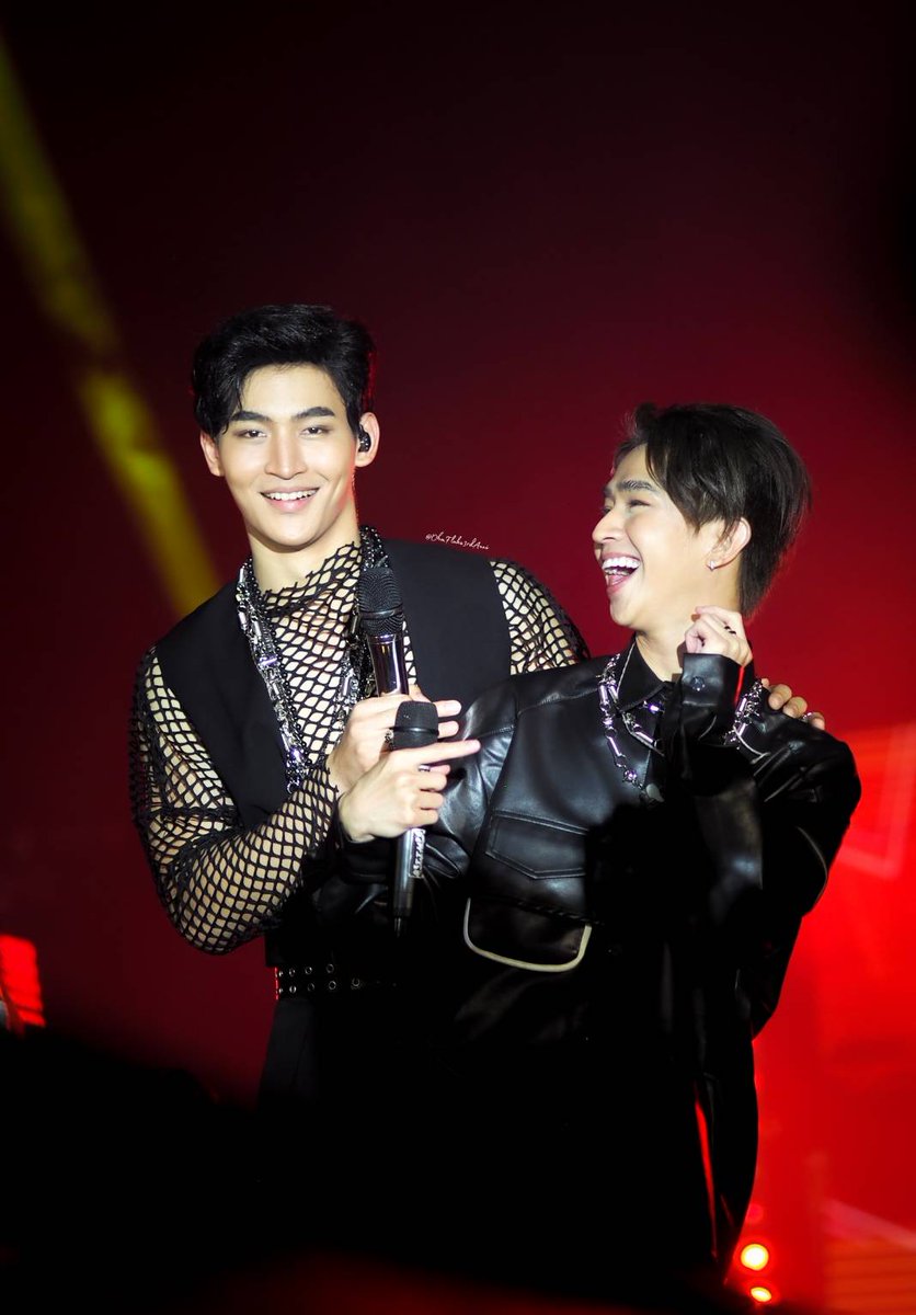 OhmFluke4thAnni's tweet photo. แอดมินขอสารภาพค่ะ ว่าเมื่อวานลืมอัพเดทยอดเงินประจำสัปดาห์ เพราะไปตี้ #OhmFlukeParty2021 ที่คล้ายๆ งานมงคลสักงานของโอห์มฟลุ้คมา ... แบบว่าวันนี้ก็เกือบลืมอีก งั้นขอลงรูปไถ่โทษสักรูปนะคะ แหะๆ 

#OhmFluke3rdAnniversary
#เจ้าแก้มก้อน #โอห์มไง https://t.co/t5VPfSI7iI