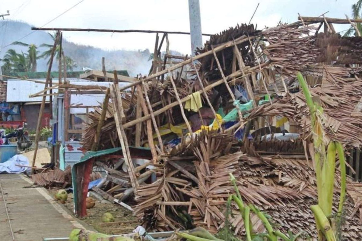 IlkhaAgency's tweet photo. Death toll from Typhoon Rai rises to 375 in Philippines #RaiTyphoon #Philippines 
https://t.co/7g9GQMO9vc https://t.co/njbzUmeLuv