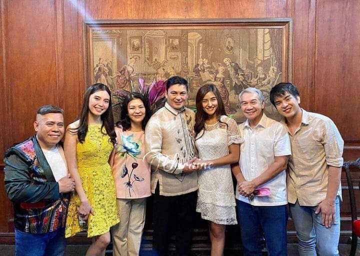 rosemarieanda's tweet photo. PGA with Melodear and Reyes fam 🥰💖😍
#FirstYaya to #FirstLady fam #FirstYayaBook2 
@sanya_lopez @SanyaWarriors @anaabarro

[ctto] https://t.co/mWRrqs8SQB