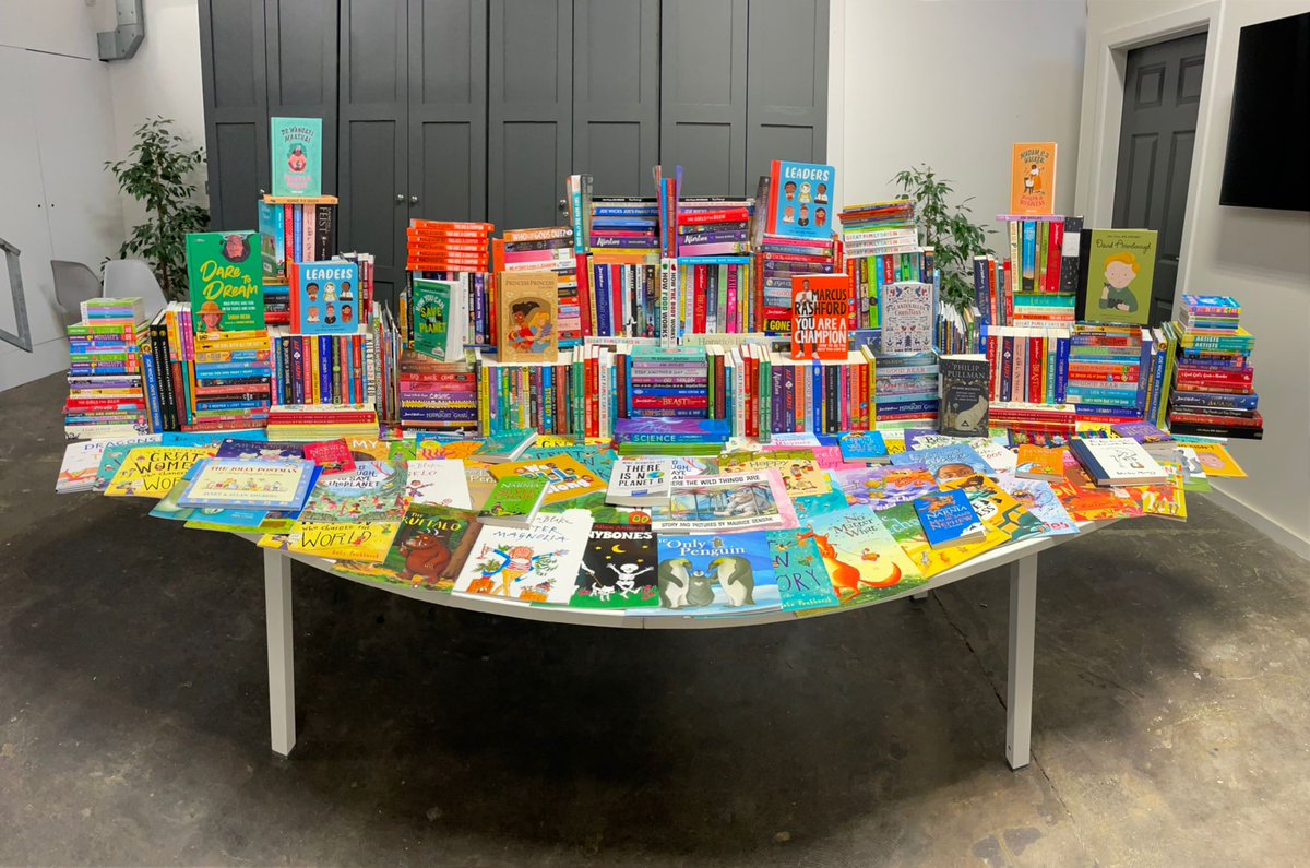 AgentMarket_X's tweet photo. FINAL CALL! 👇🏽
We have added an additional delivery day for #AgentReads. All final book donations can be dropped off to our Liverpool studio, by 12pm tomorrow afternoon (Tues 21st Dec).
📍 43 Jordan St, Liverpool L1 0BW. https://t.co/dpzOZnwbD1
