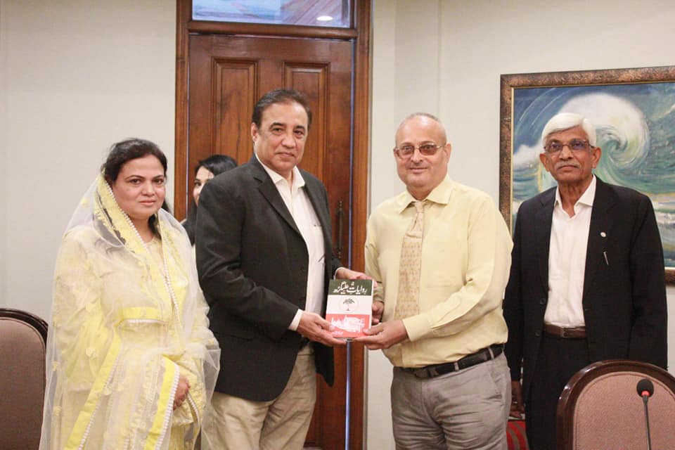 zakfoundation's tweet photo. President Zakir Ali Khan Foundation Mr. Muhammad Akber Ali Khan presented a book "RIWAYAT E ALIGARH"" to dignitaries and guests of honor Major General Tariq Soori, Captain Adeeb Safvi and others at the ending of dialogue session in the memory of Fall of Dhaka. https://t.co/KAxpeCSUmB