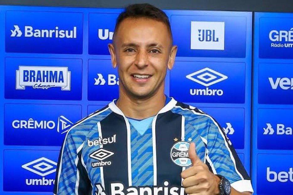 torcedores_sp's tweet photo. Rafinha é o novo reforço do SPFC!
Rafinha: 1 ano de contrato, salário inferior ao que recebia no Grêmio. Tudo certo, anúncio nas próximas horas.
📝 @GabrielSa_NDT
#SPFC #TDSP https://t.co/mHSYGLeaNT