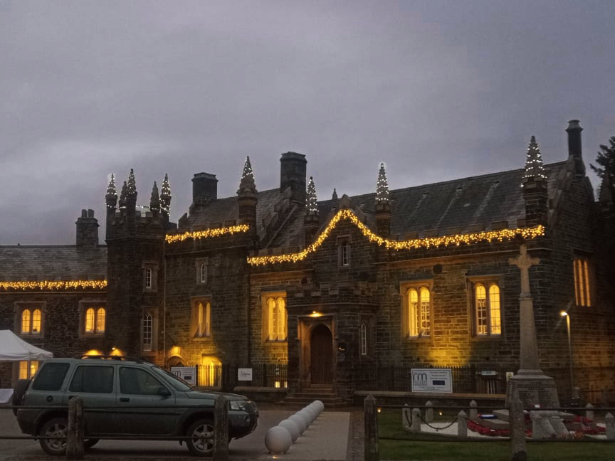 ❗ WE'LL BE CLOSING FOR THE HOLIDAYS❗
After Tuesday 21st of December, we will close our doors and open them again next year! We thank everyone that came to visit since our opening, and hope we all continue to stay safe and healthy during the holiday period. #tavistockguildhall