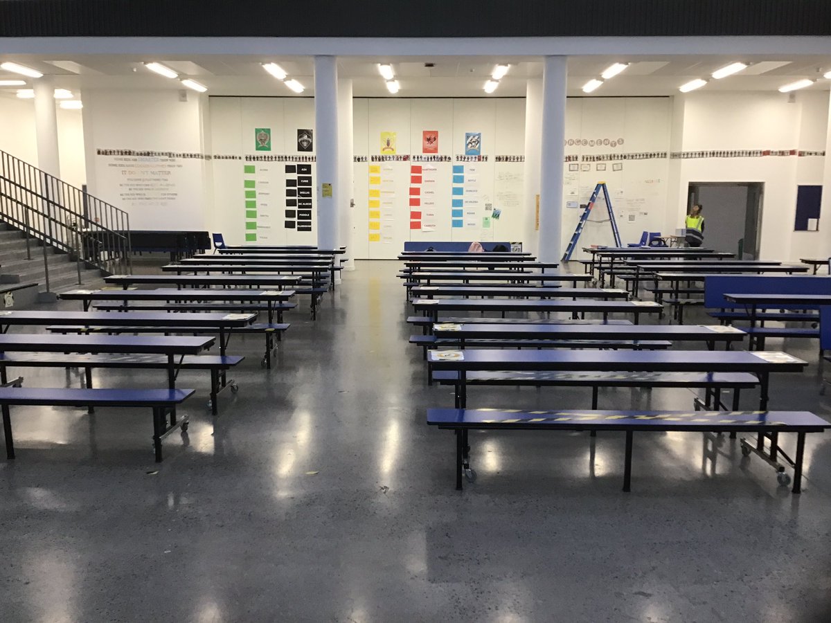 OideAoife's tweet photo. Christmas House League Tables in @Kingswoodcc16 !! Teach Birch are in the lead, all could change when the winning Christmas Door and Christmas Quiz is announced #stillalltoplayfor https://t.co/3Dd2m5iLhZ