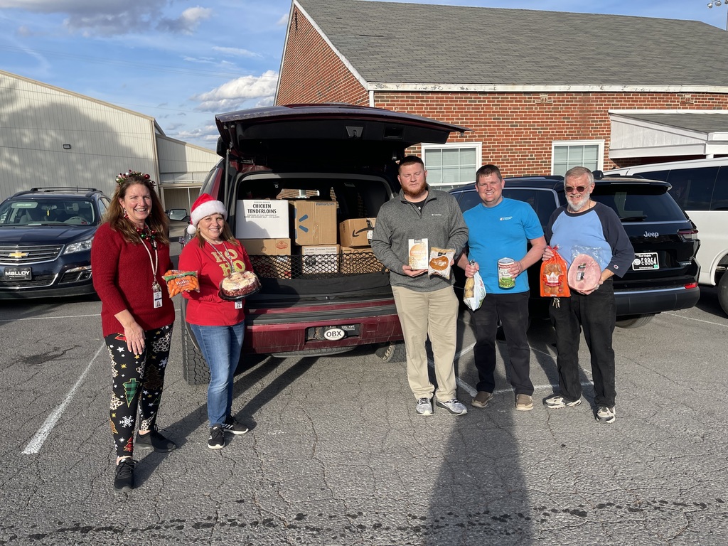 grantschoolswv's tweet photo. Project Equip and Communities In Schools teamed up to provide Christmas food boxes to some local Grant County School families. https://t.co/70202t9Mq5